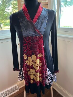 Women's Seven Waves Black Tunic with Red and Gold Floral Panels. Brazil Small